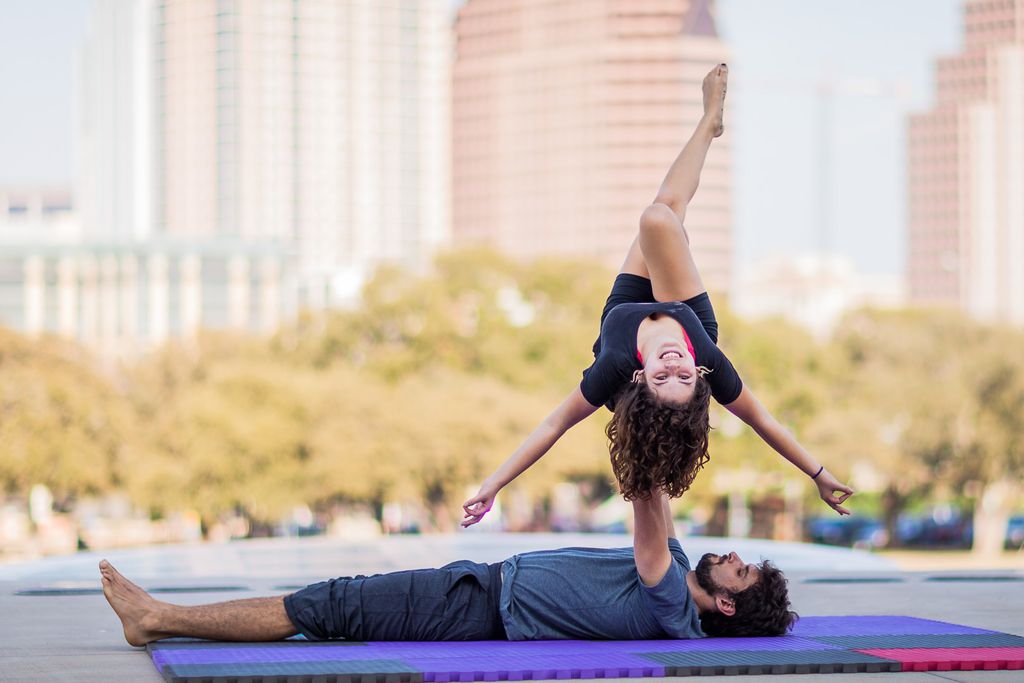 Make Your Own DIY Yoga Mat Cleaner for a Toxin-Free Practice