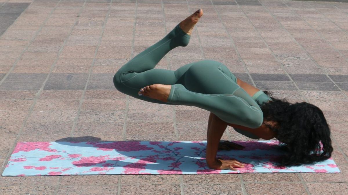 Lululemon Take Form Yoga Mat review: Can it really improve poses?