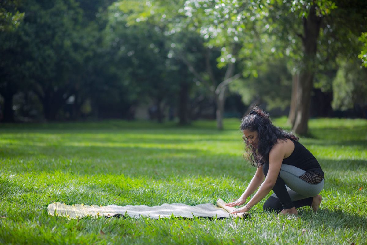 10 Best Travel Yoga Mats for Your Nomadic Namaste Sessions