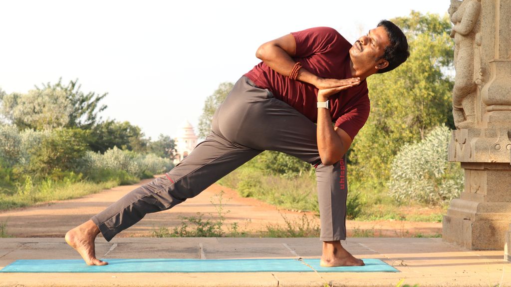 Finding the Right Yoga Mat for Men A Guide