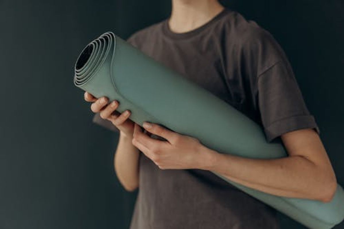 Tidy and Tranquil: Clever Yoga Mat Storage Solutions for a Serene Space