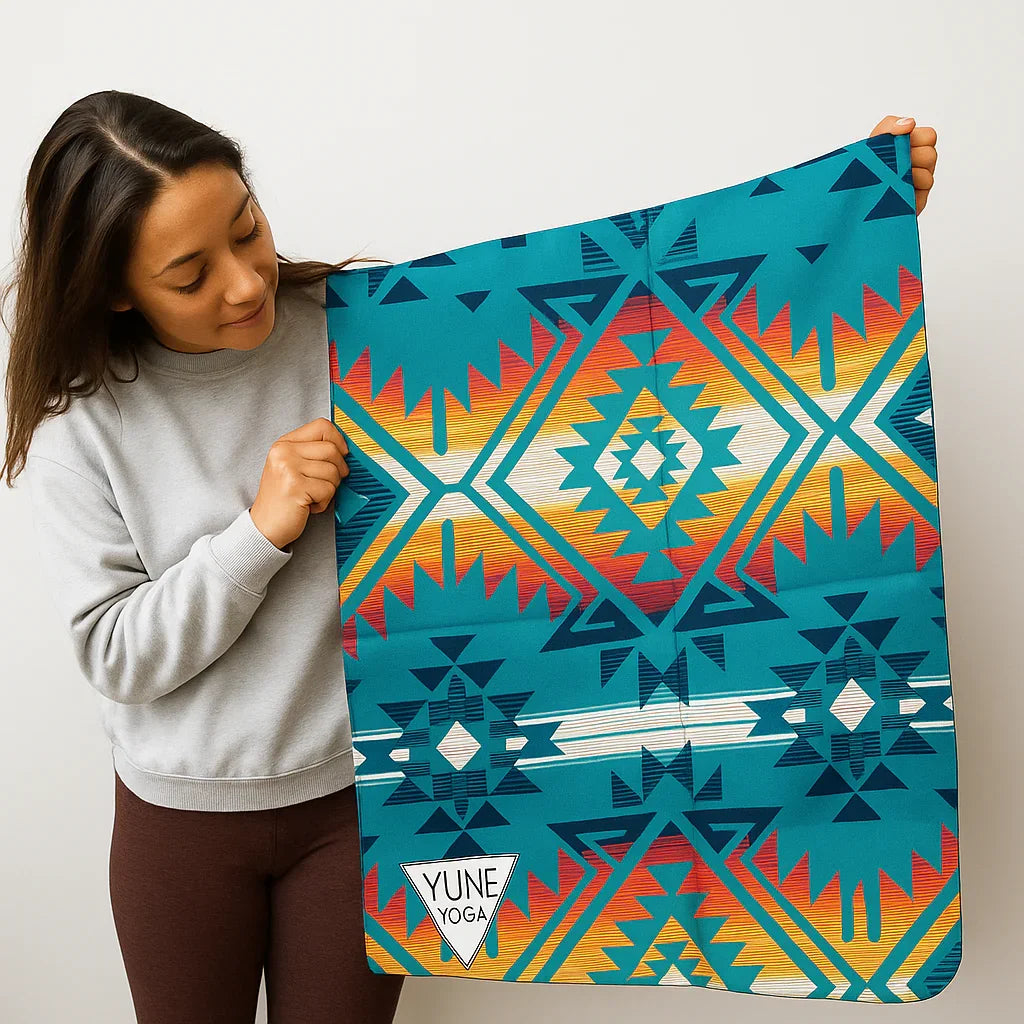 Jerome Turquoise Foldable Travel Yoga Mat – 2mm Lightweight, Non-Slip, Eco-Friendly Mat for On-the-Go Practice | Yune Yoga