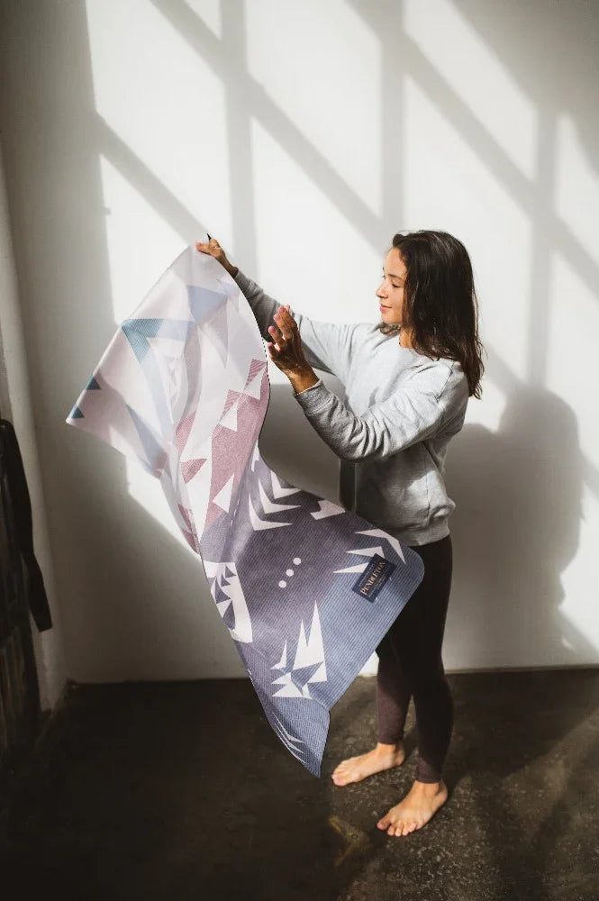 Foldable Suede Yoga Mat Pendleton Agate Beach Travel Mat - Yune Yoga