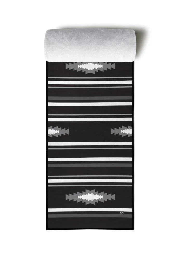 Yoga Towel Dark Suzy - Yune Yoga