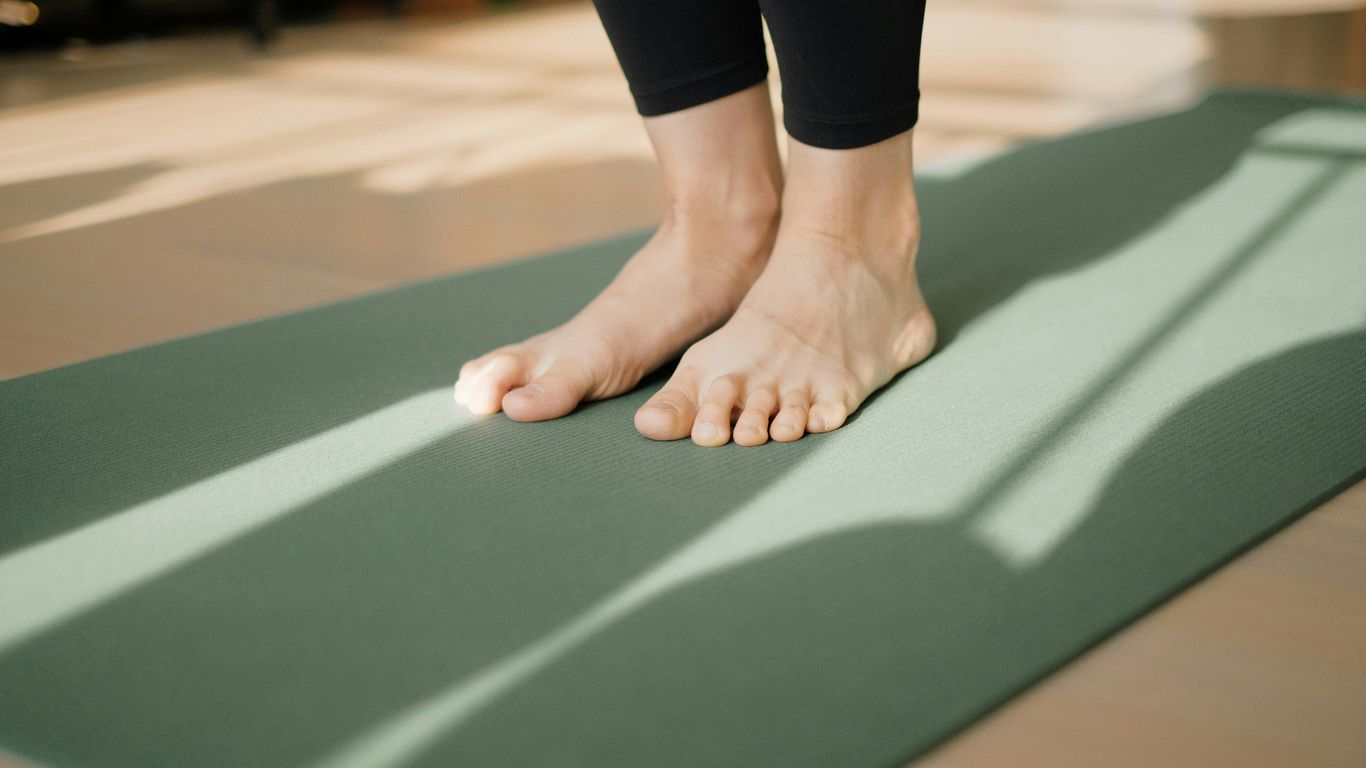 How to choose the best yoga mat for your practice