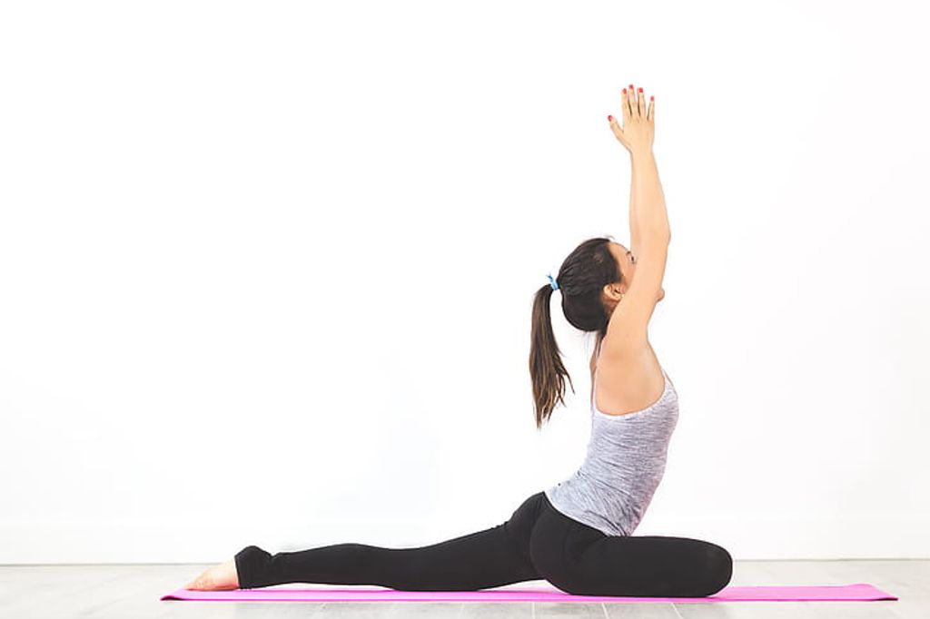 Sleek Black Yoga Mats for a Stylish Practice
