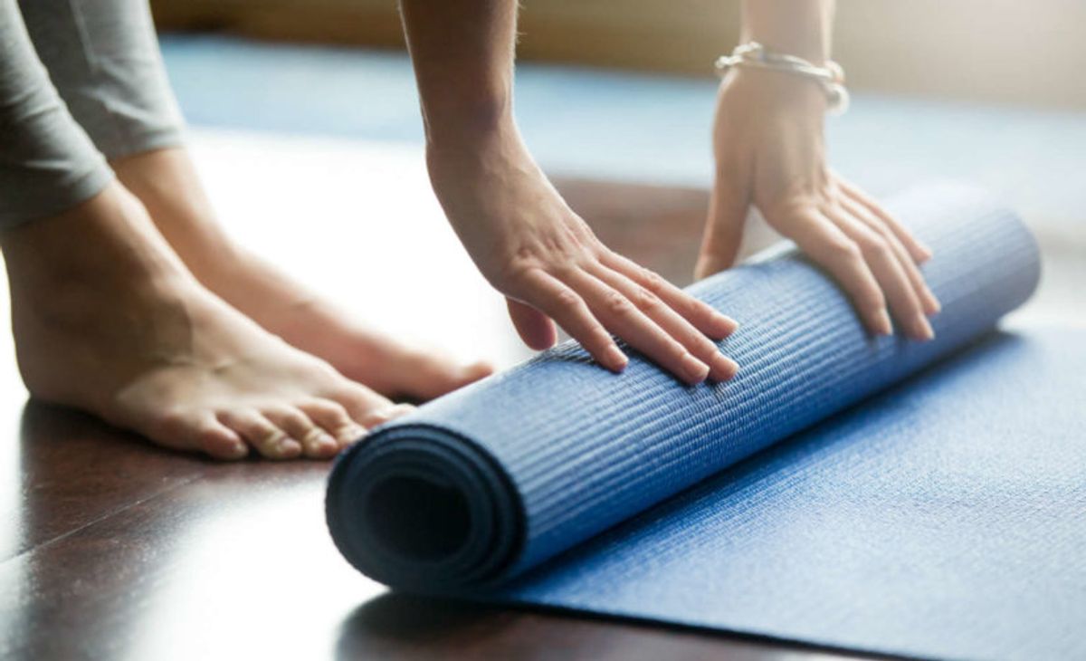 The Elegance of Simplicity: Why a Black Yoga Mat Might Be Right for You