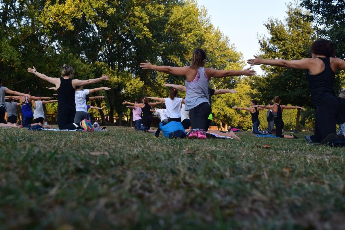 On-the-Go Asanas: The Ultimate Guide to Choosing a Yoga Mat Backpack