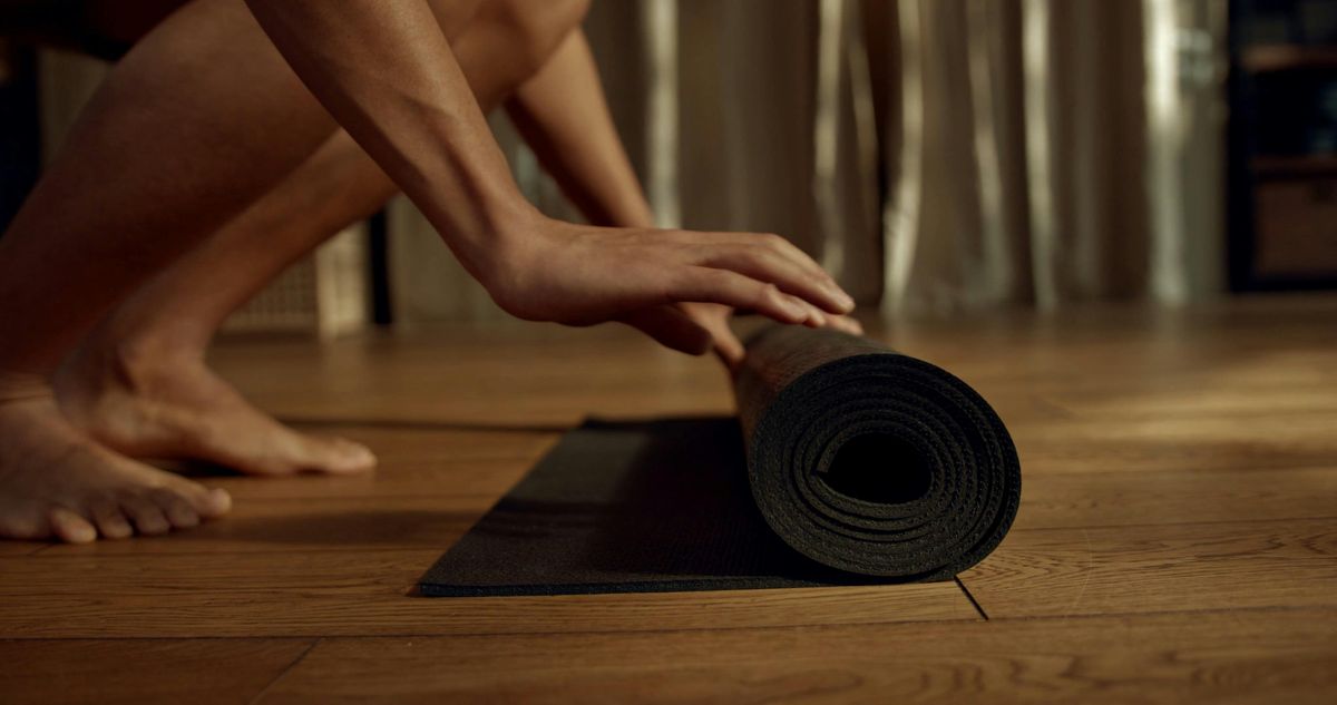 Keep It Fresh: How to Clean Your Yoga Mat for a Zen Experience