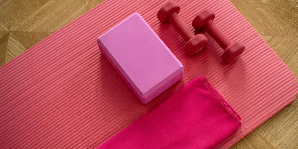 The Essential Guide to Choosing Your Yoga Equipment - Yune Yoga
