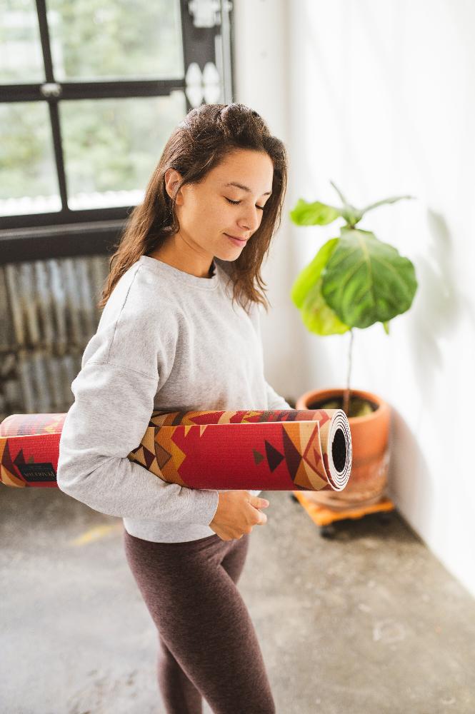 yune yoga mat red