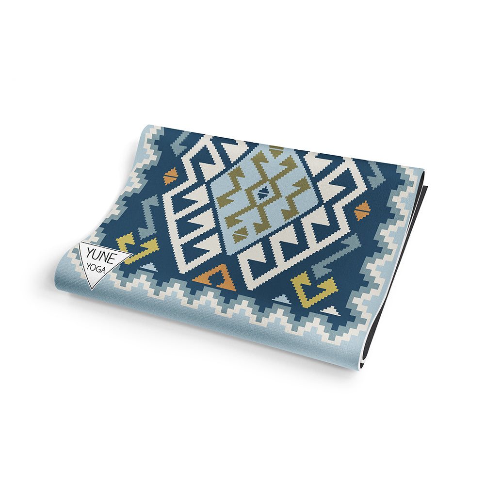 Pendleton Falcon Sunset PER Yoga Mat Close Up Lifestyle Shot