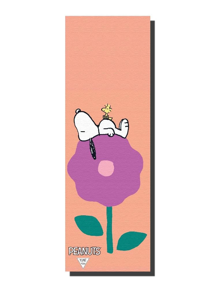 yoga snoopy tan flower yune yoga mat front view